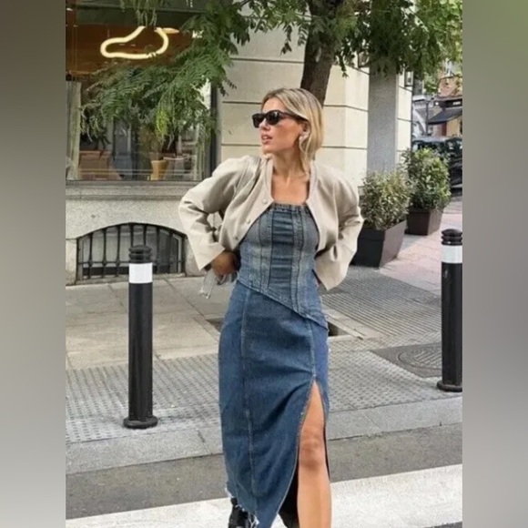 Zara Strapless Denim Midi Dress in Small - Picture 8 of 10